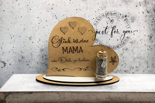Selbstgemachtes Herz aus MDF Holz mit Gravur und Lavendelblütenfläschchen für die beste Mama der Welt!